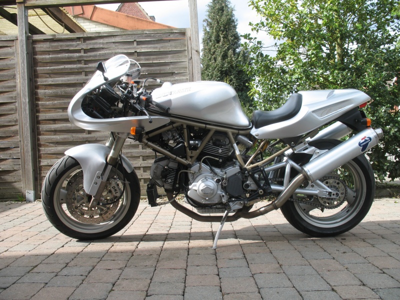 Datei:110817 Ducati Chiara-1.jpg